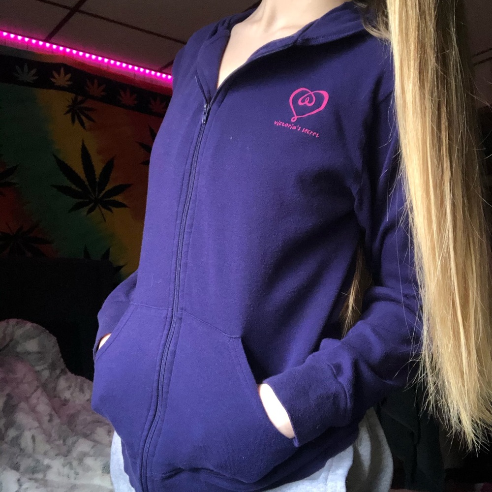 VS Jacket - Picture 2 of 3